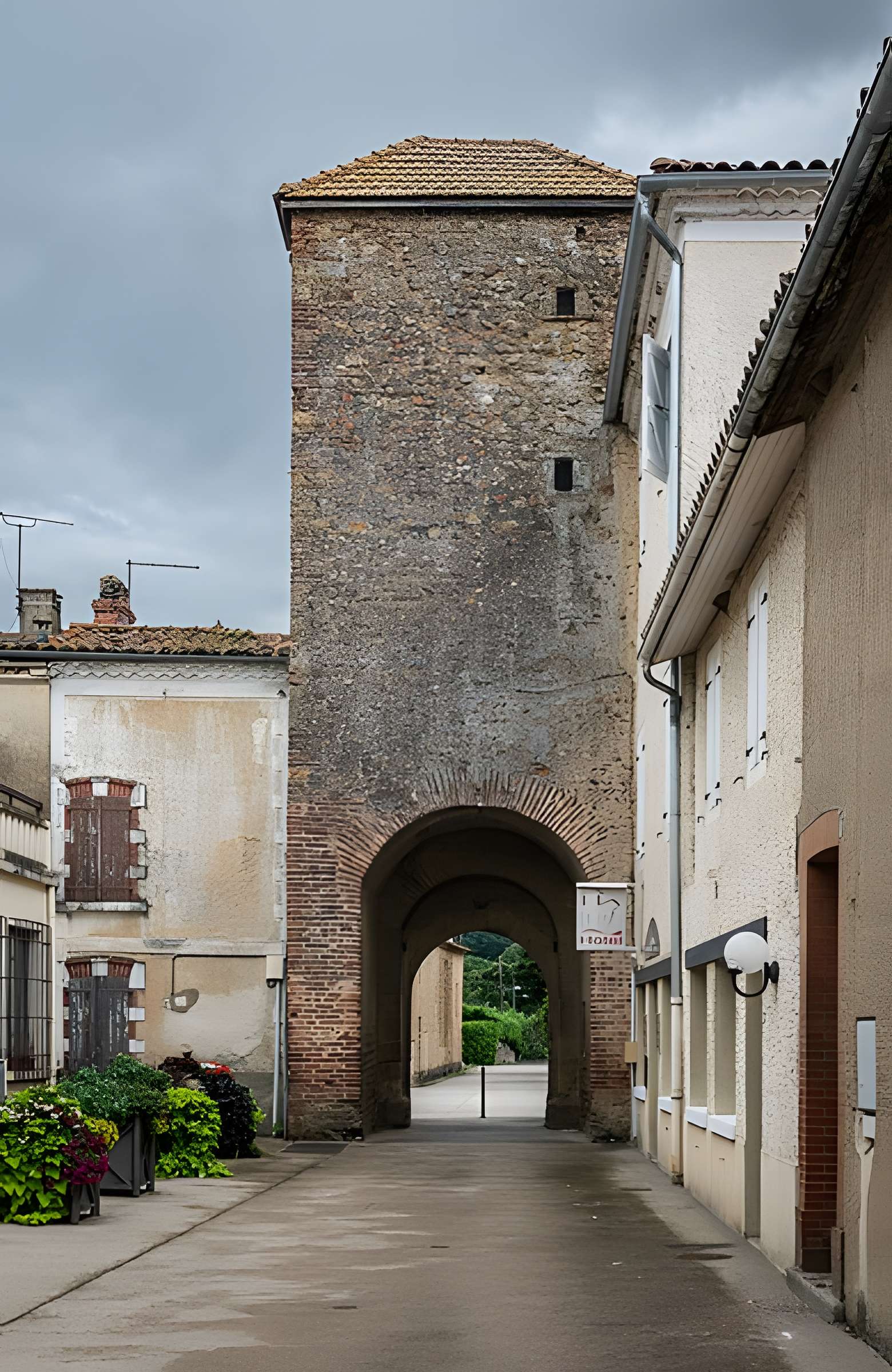 Tour carrée de Trie-sur-Baïse
