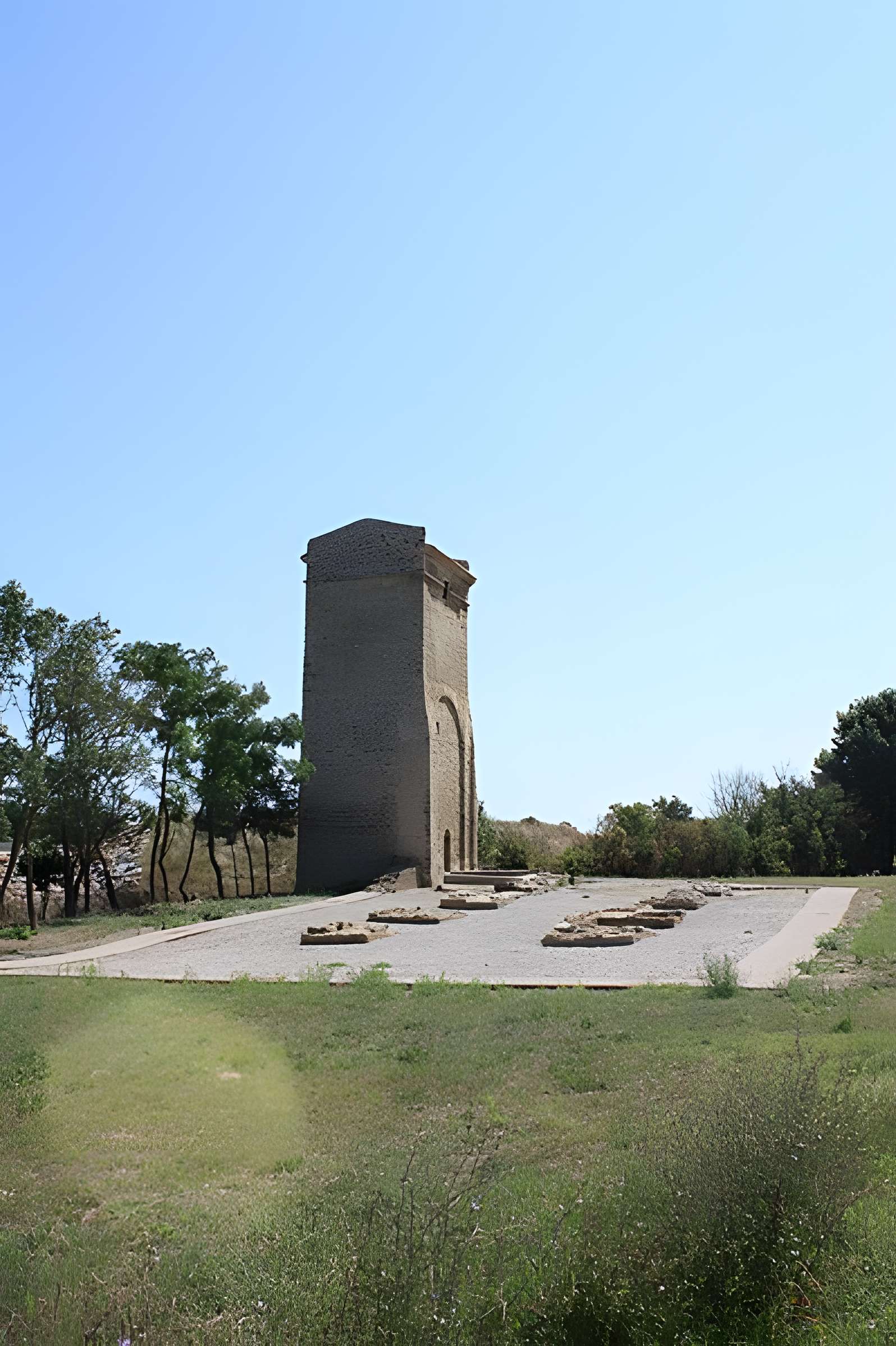 Tour de Cazaban à Palaja