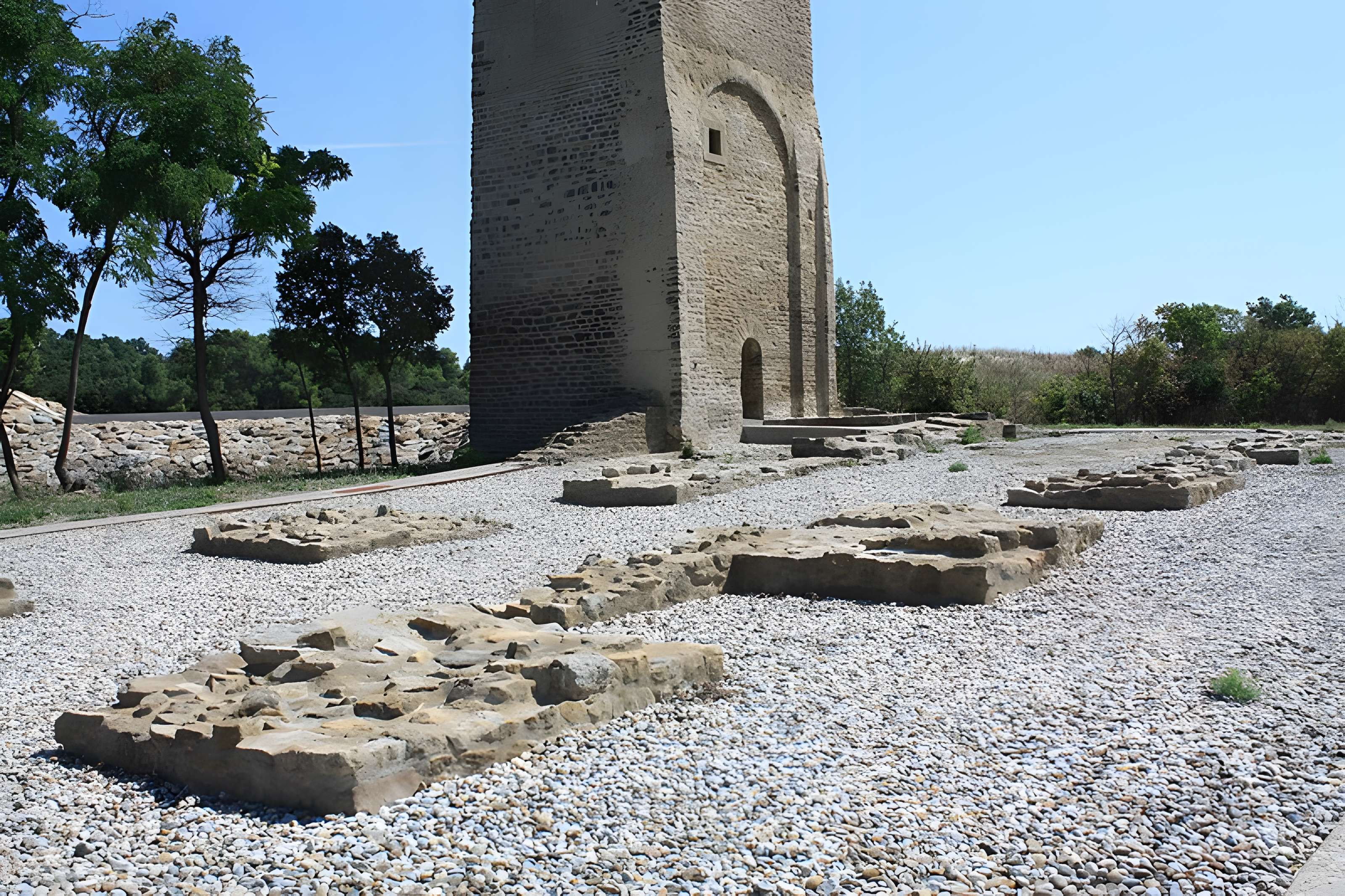 Tour de Cazaban à Palaja