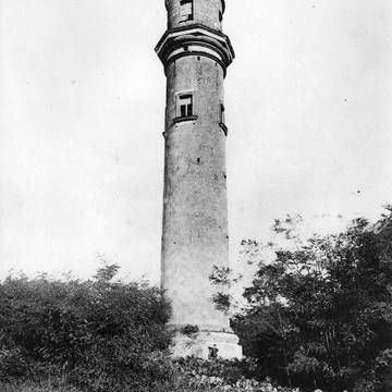 Tour de Cornillé à Cornillé-les-Caves