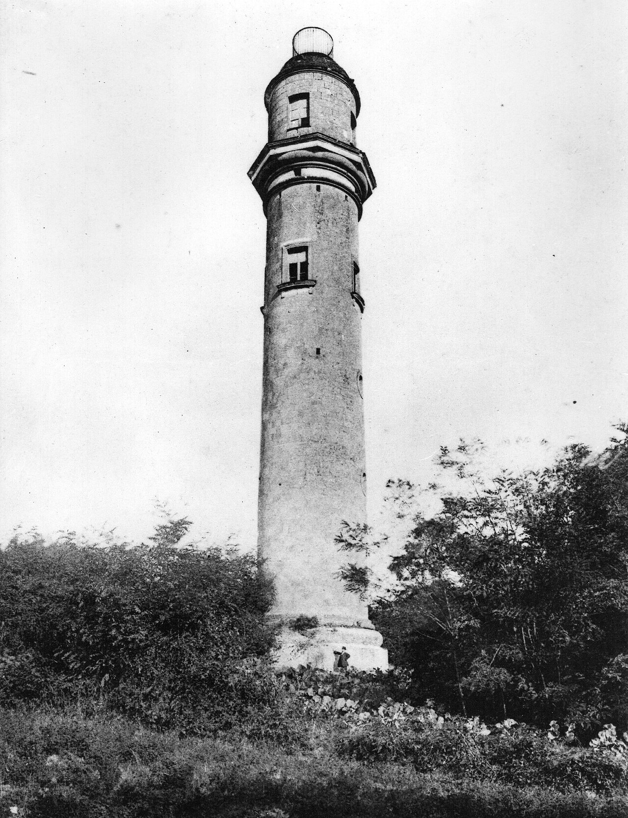 Tour de Cornillé à Cornillé-les-Caves