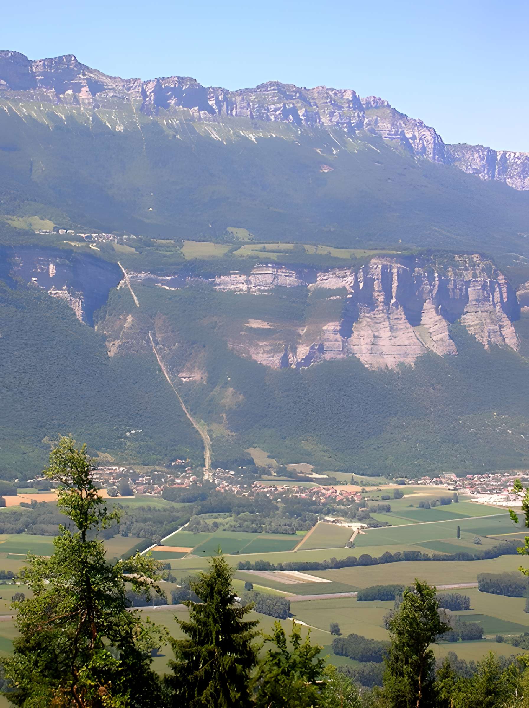 Tour de Montfollet de Laval