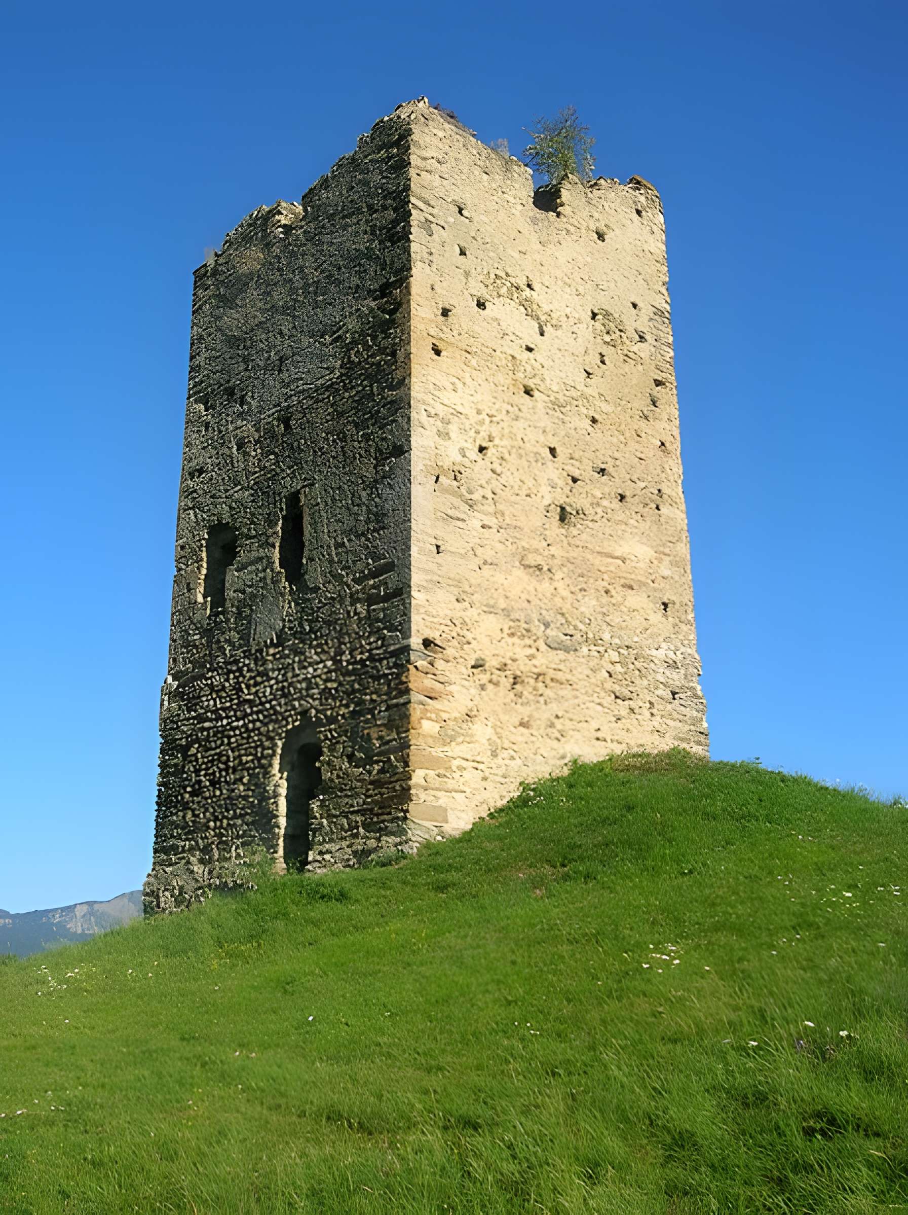 Tour de Montfollet de Laval