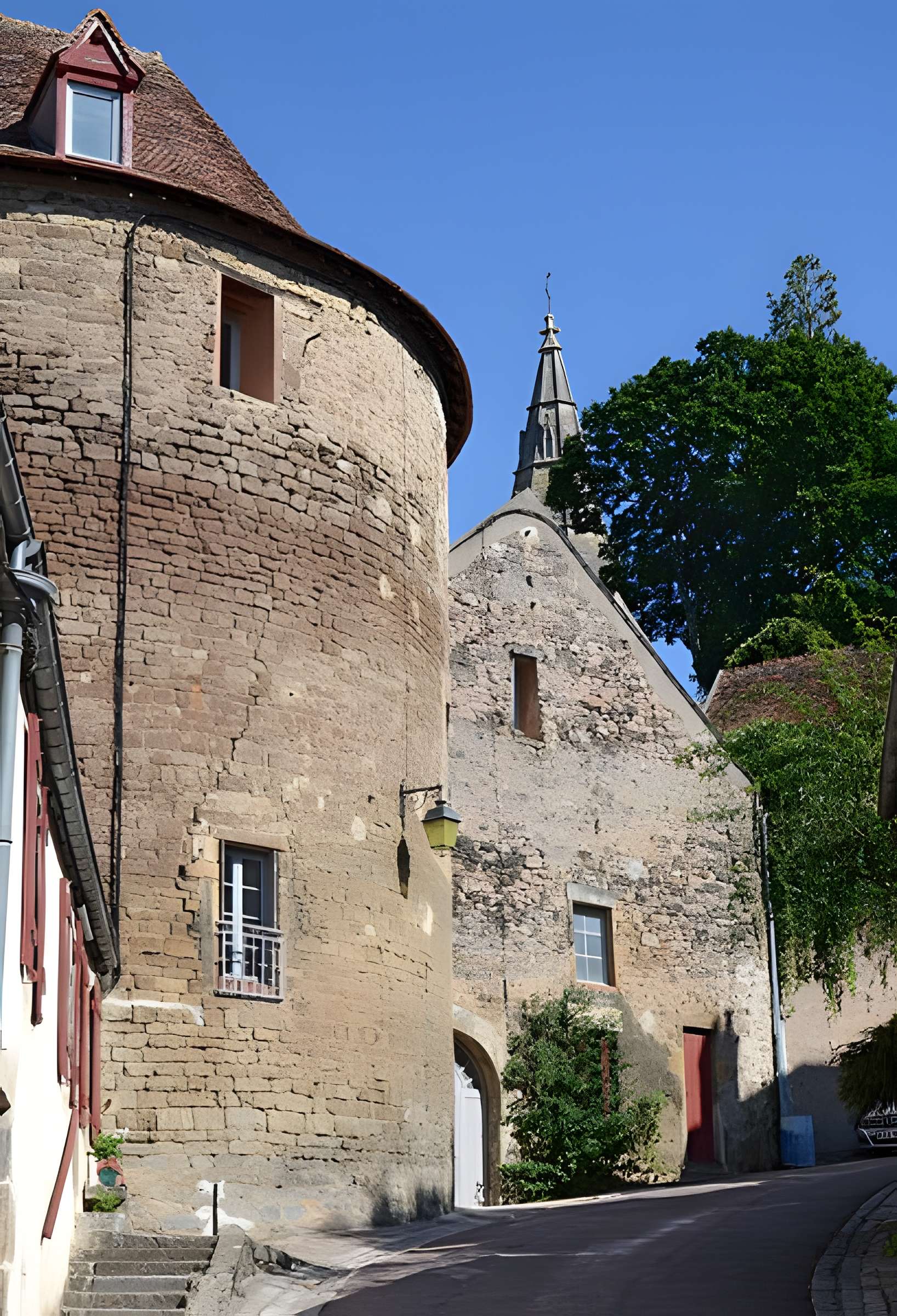 Tour de Semur-en-Auxois 