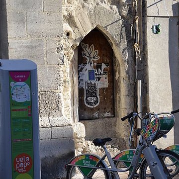 Tour des Augustins dAvignon