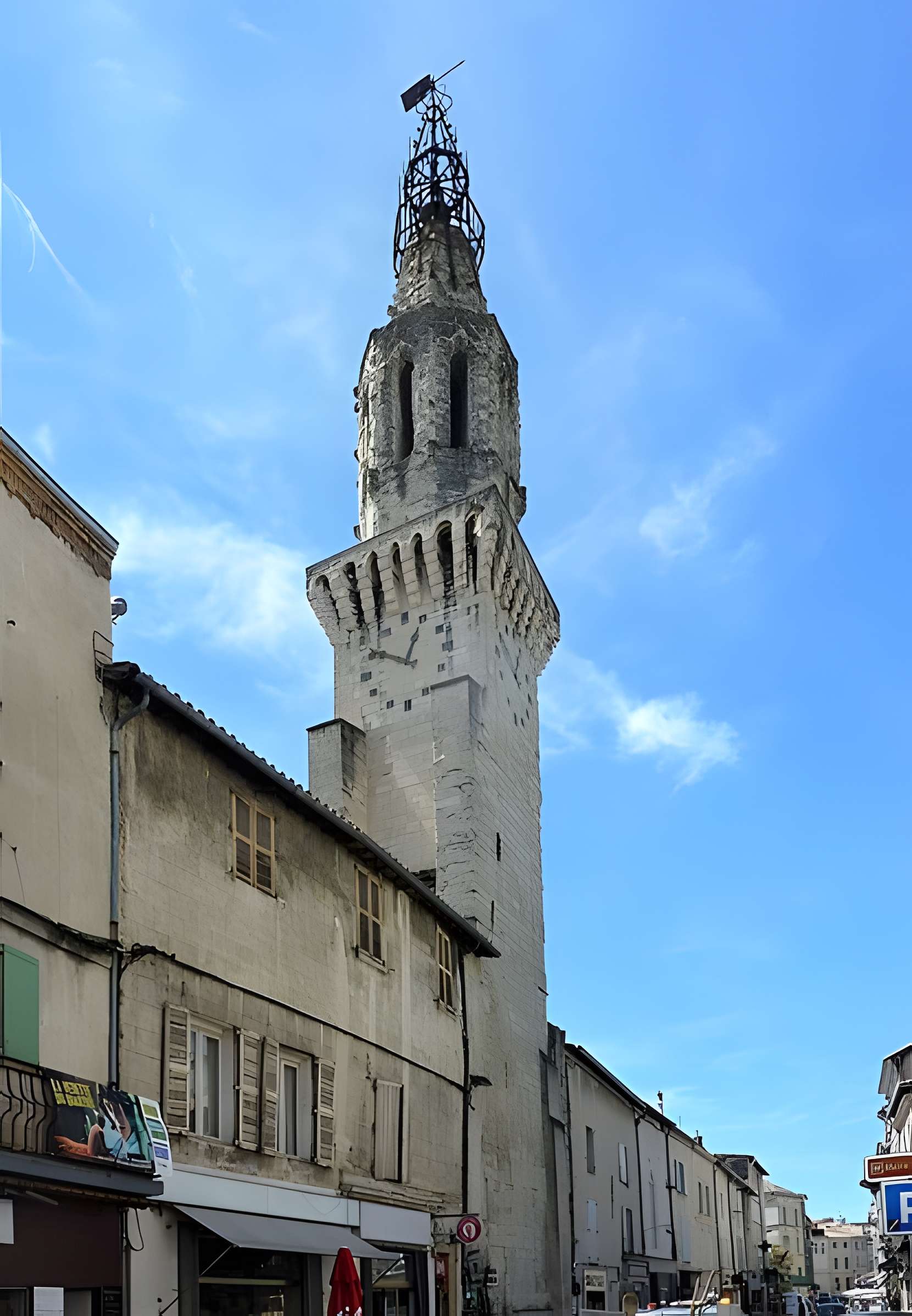 Tour des Augustins d'Avignon