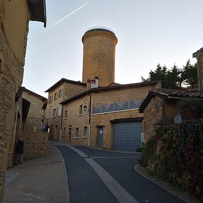 Photo de Tour dOingt