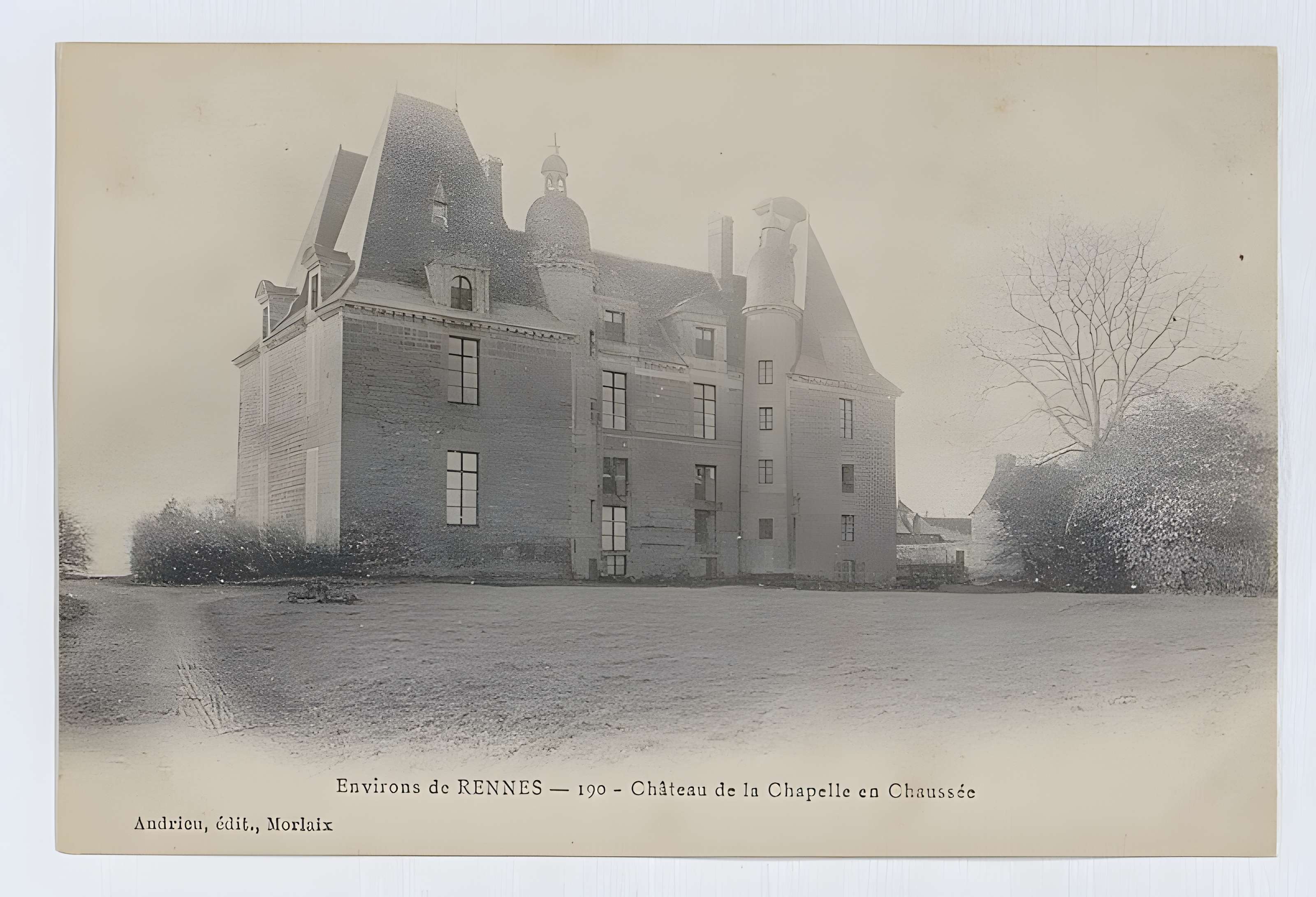 Château de La Chapelle-Chaussée