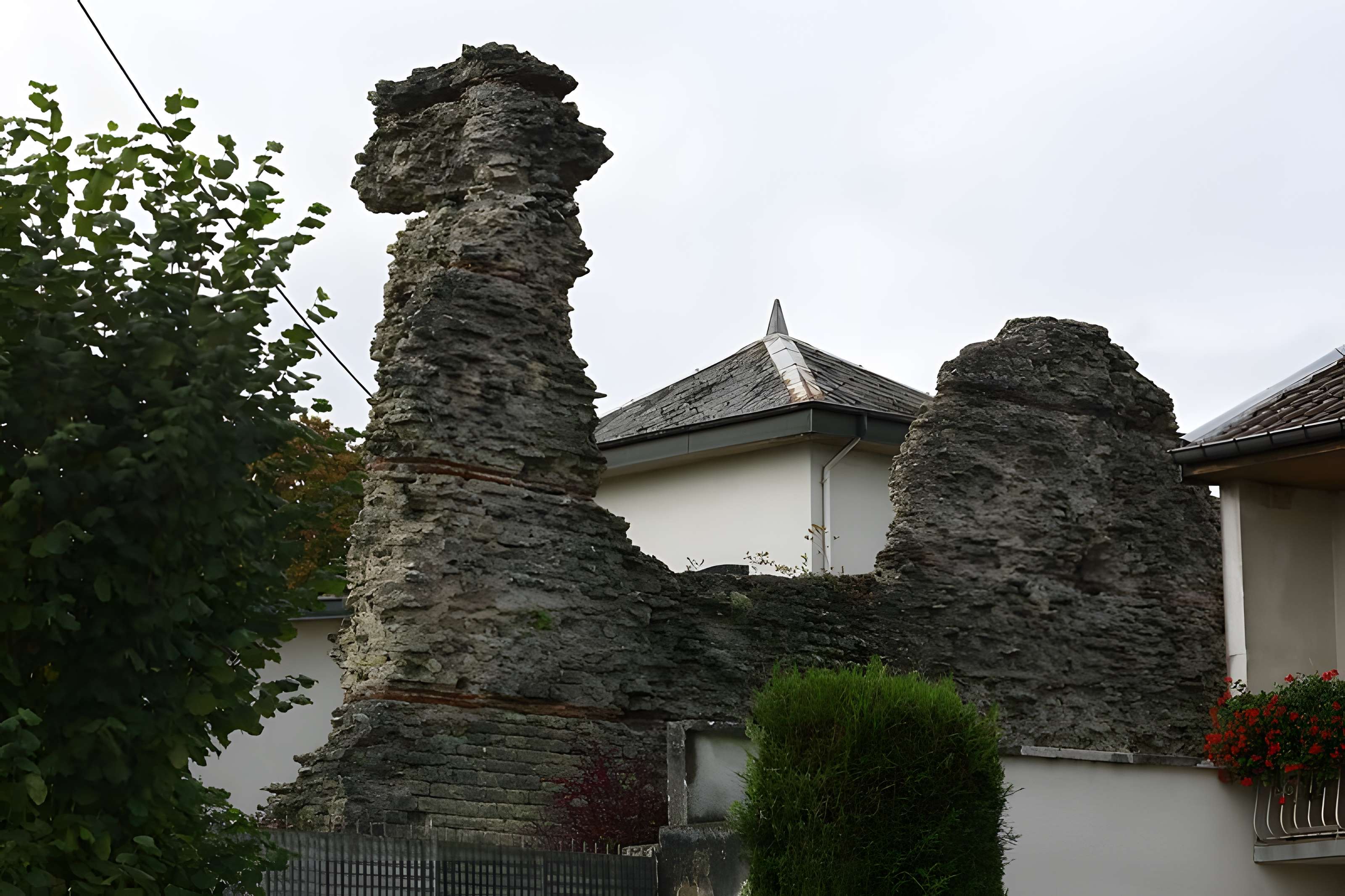 Tour du Bacha de Deneuvre 