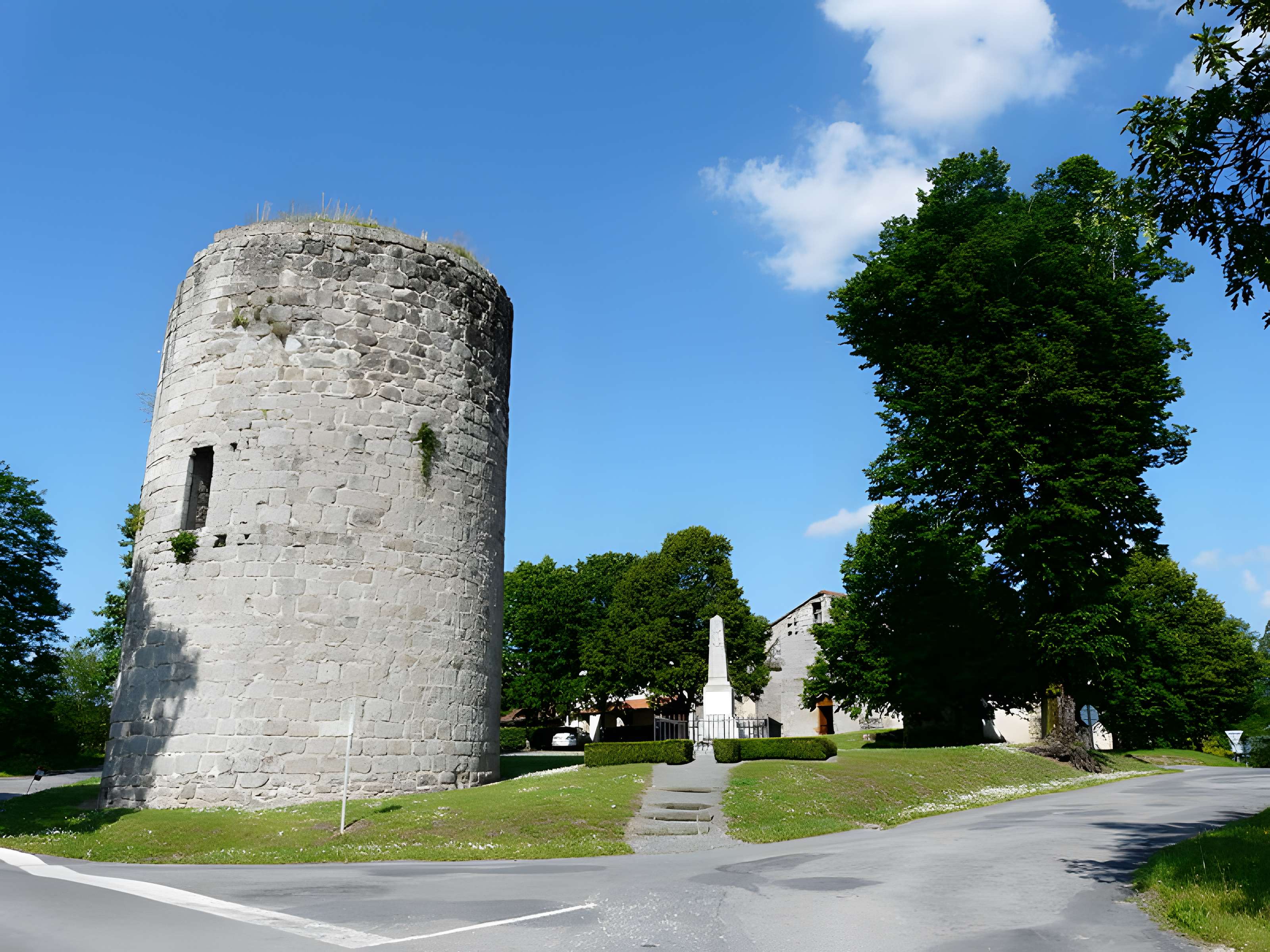 Tour du Bourdeix