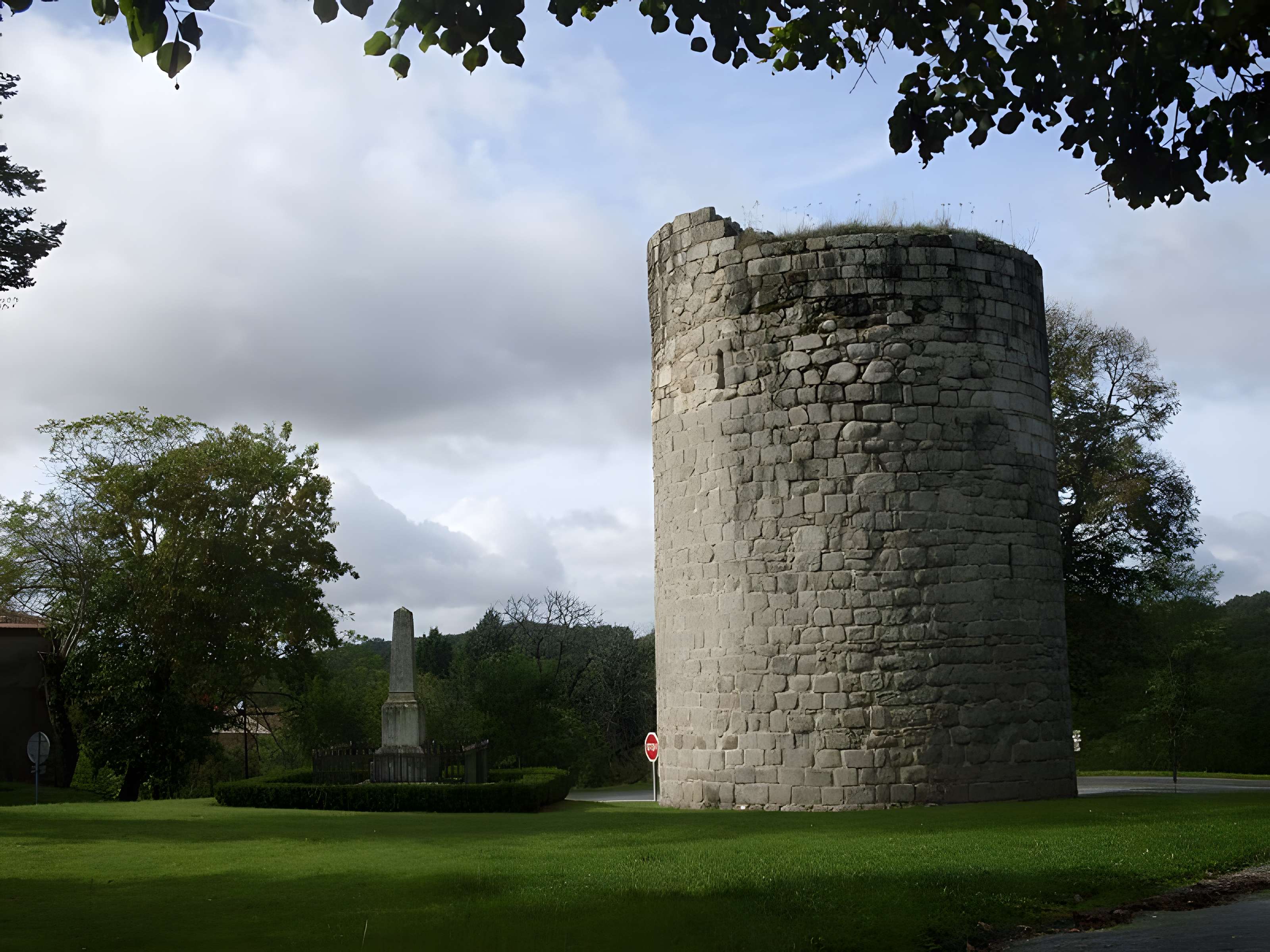 Tour du Bourdeix
