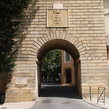 Tour du Jacquemart de Lambesc