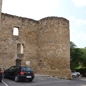 Tour et Remparts de Sarrians