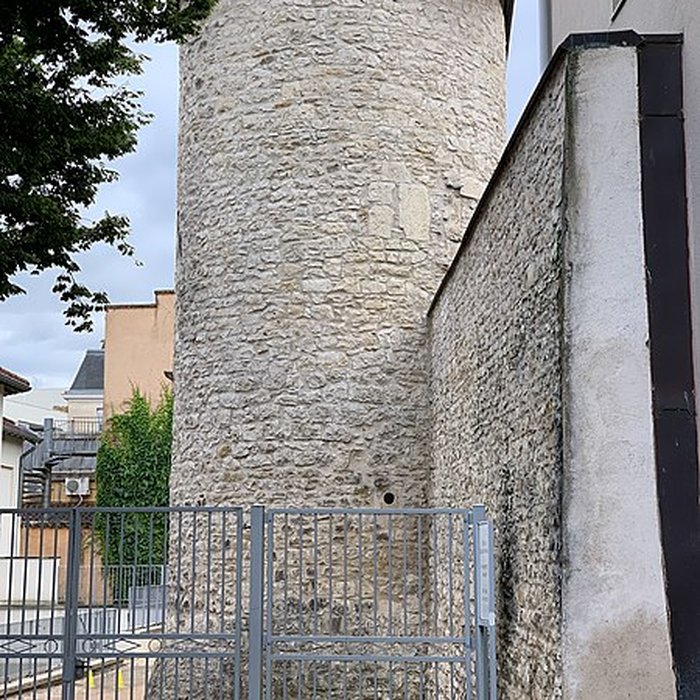Photo de Tour et remparts de Villefranche-sur-Saône