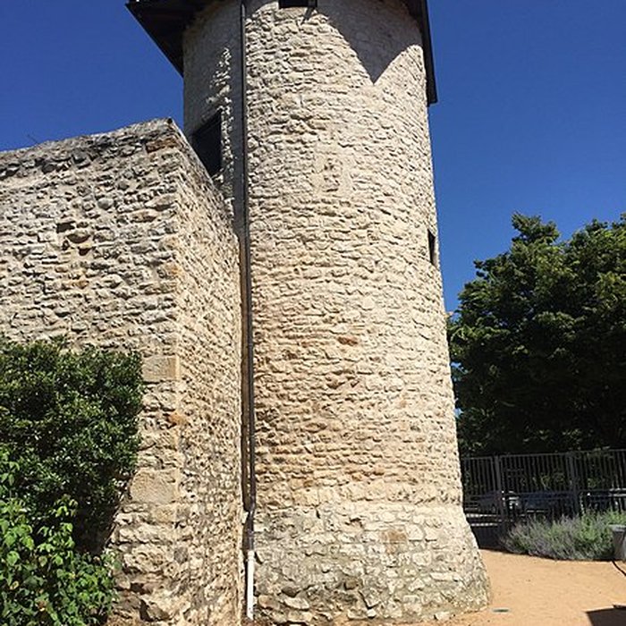 Photo de Tour et remparts de Villefranche-sur-Saône