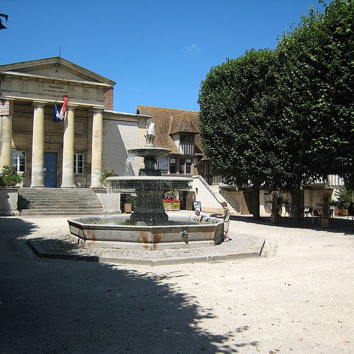 Photo de Tribunal de Pont-lÉvêque