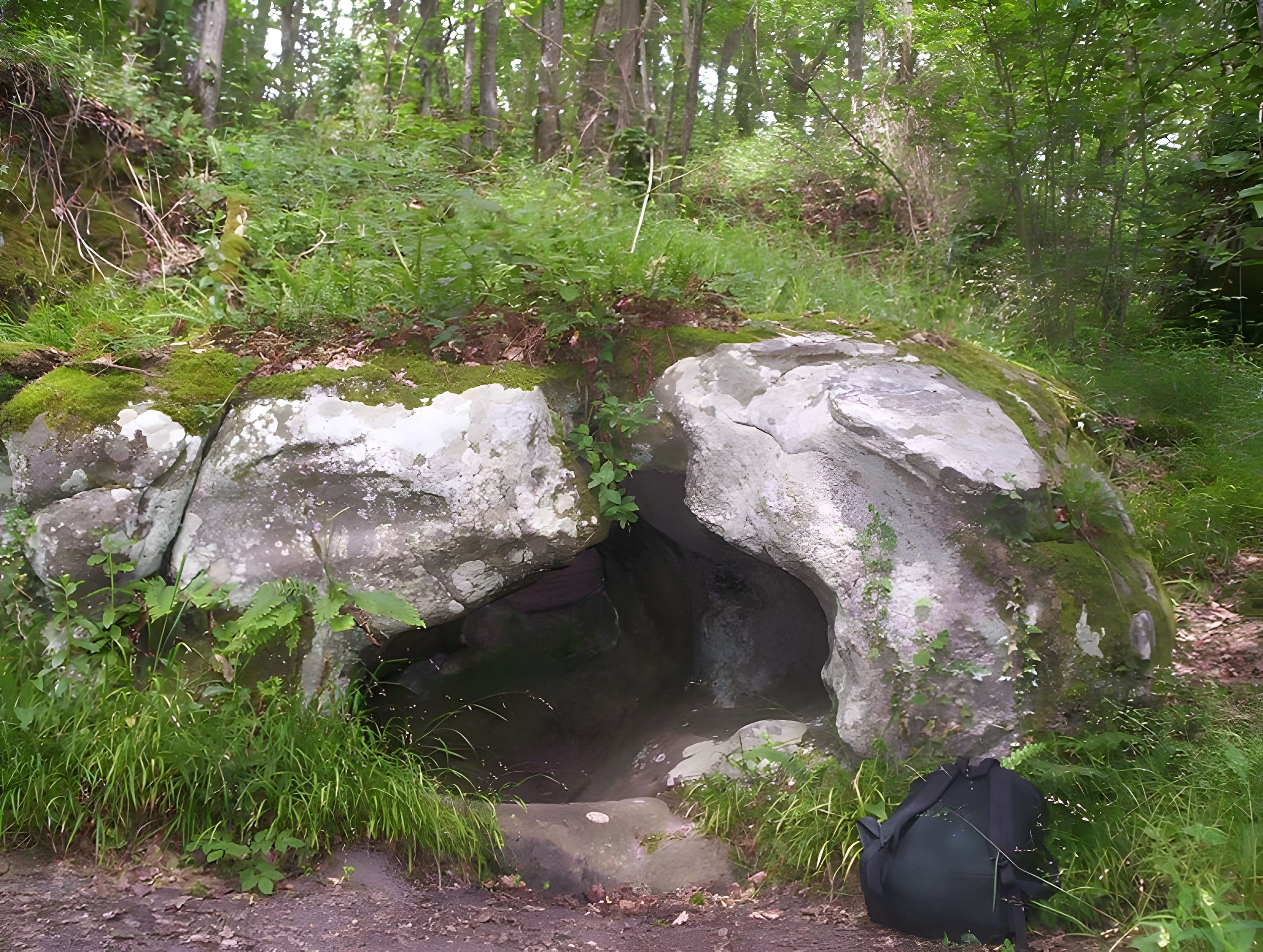Trou du Sarrazin de Villeneuve-sur-Auvers 