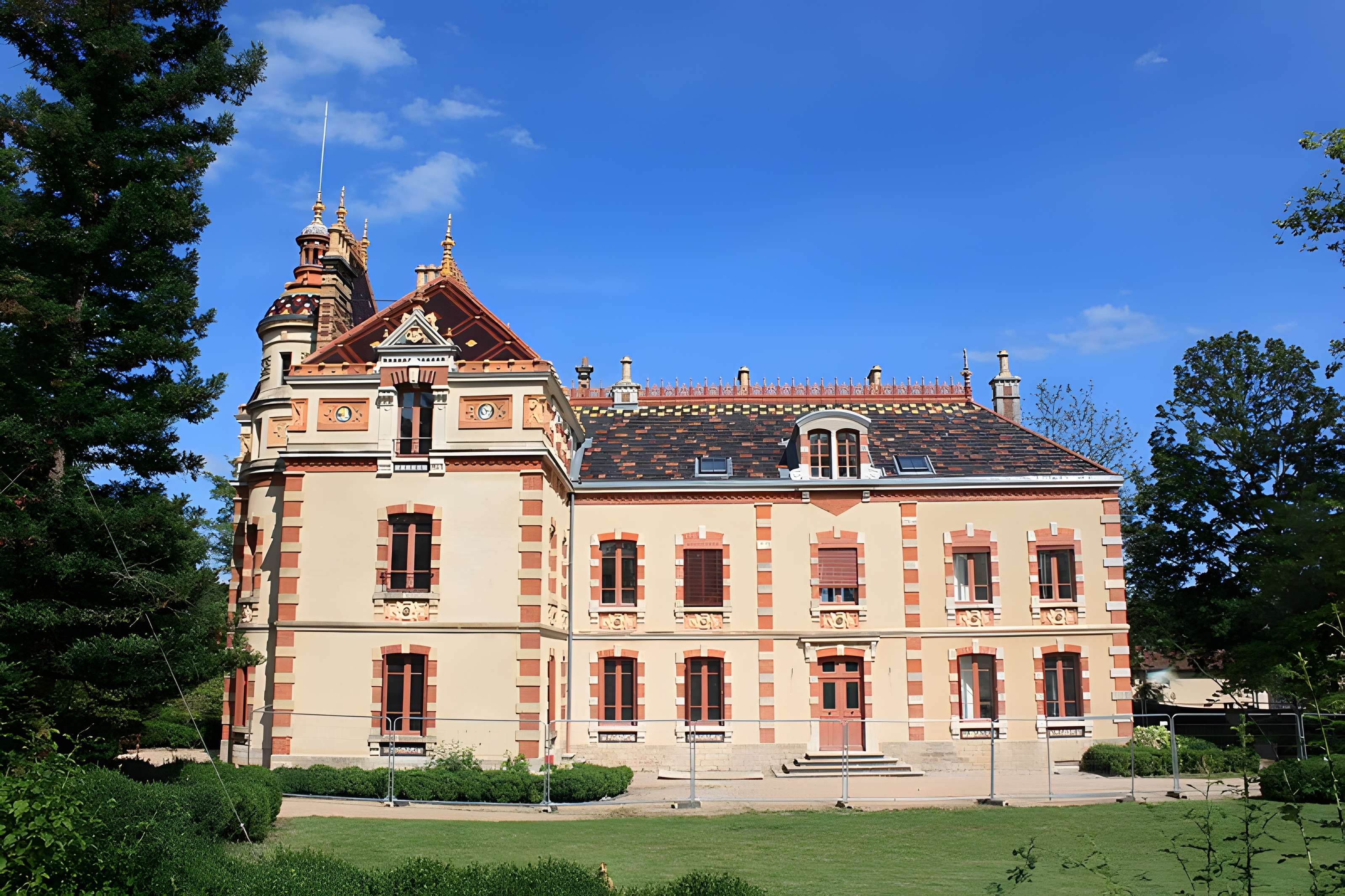 Tuilerie Perrusson à Écuisses