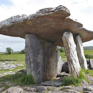 Tumulus de Pairé à Prissé-la-Charrière