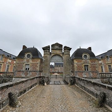 Château de la Ferté-Saint-Aubin