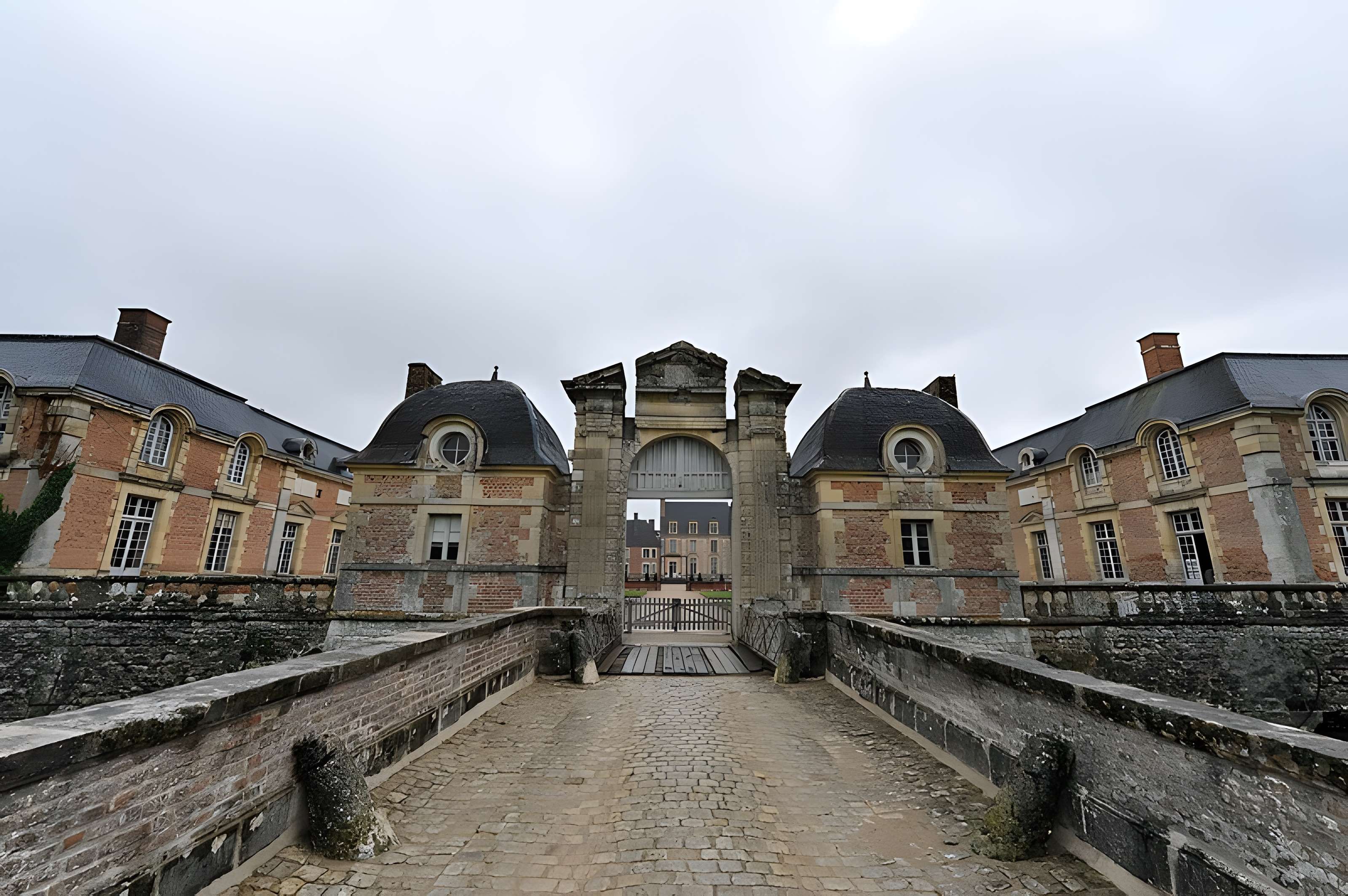 Château de la Ferté-Saint-Aubin