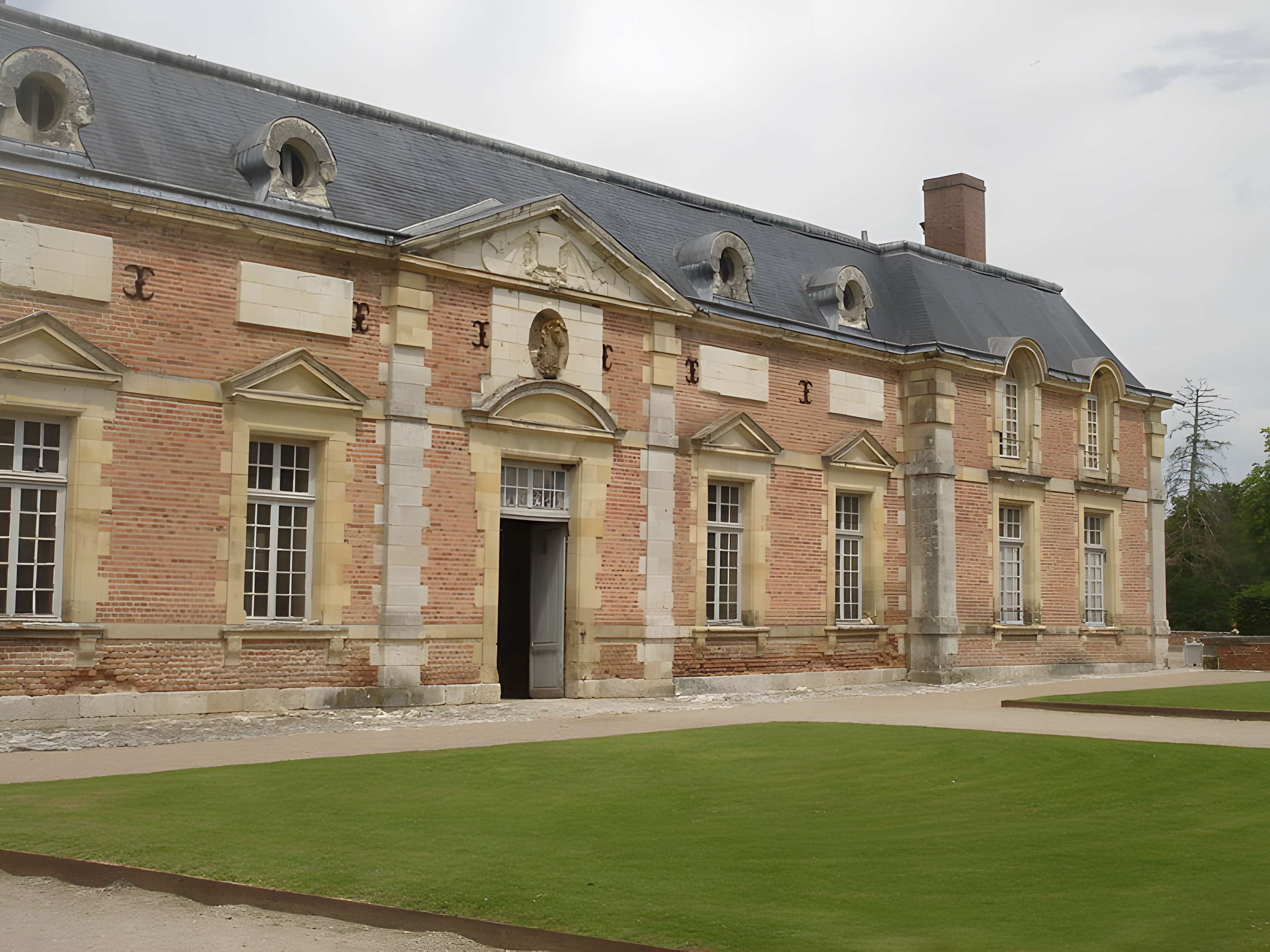 Château de la Ferté-Saint-Aubin