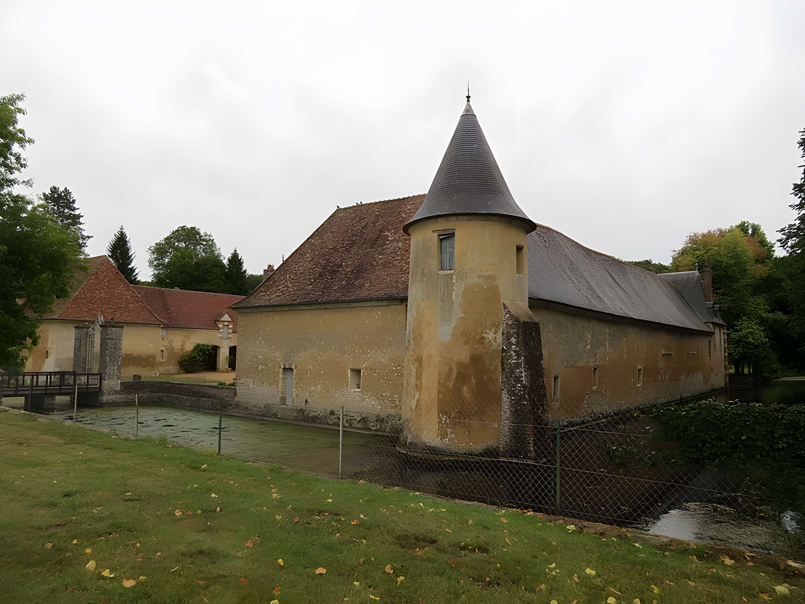 Château de la Fontaine-du-Houx