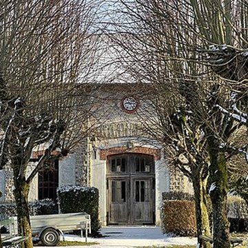 Usine élévatoire des eaux dIsles-les-Meldeuses à Congis-sur-Thérouanne