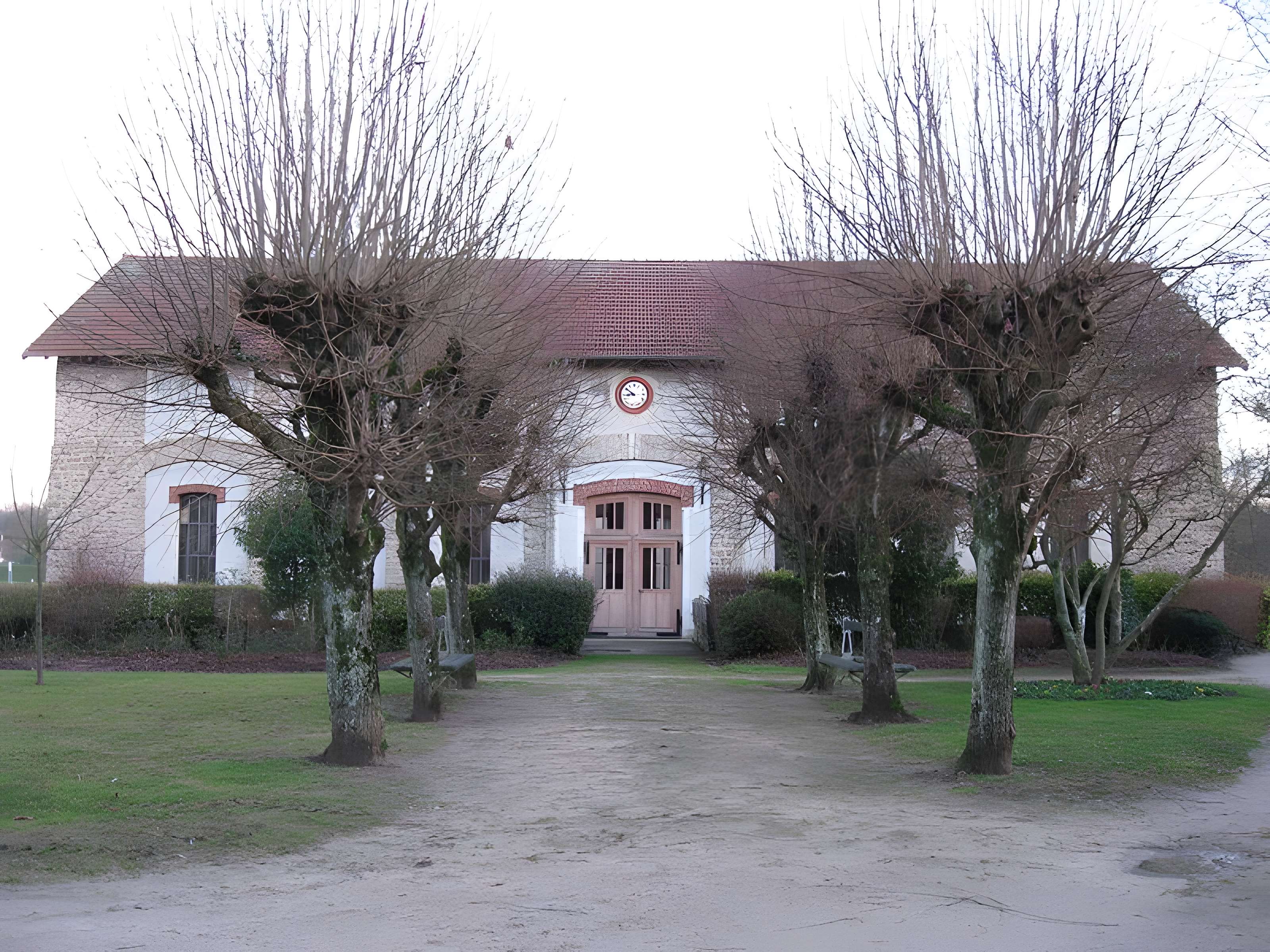 Usine élévatoire des eaux d'Isles-les-Meldeuses à Congis-sur-Thérouanne 