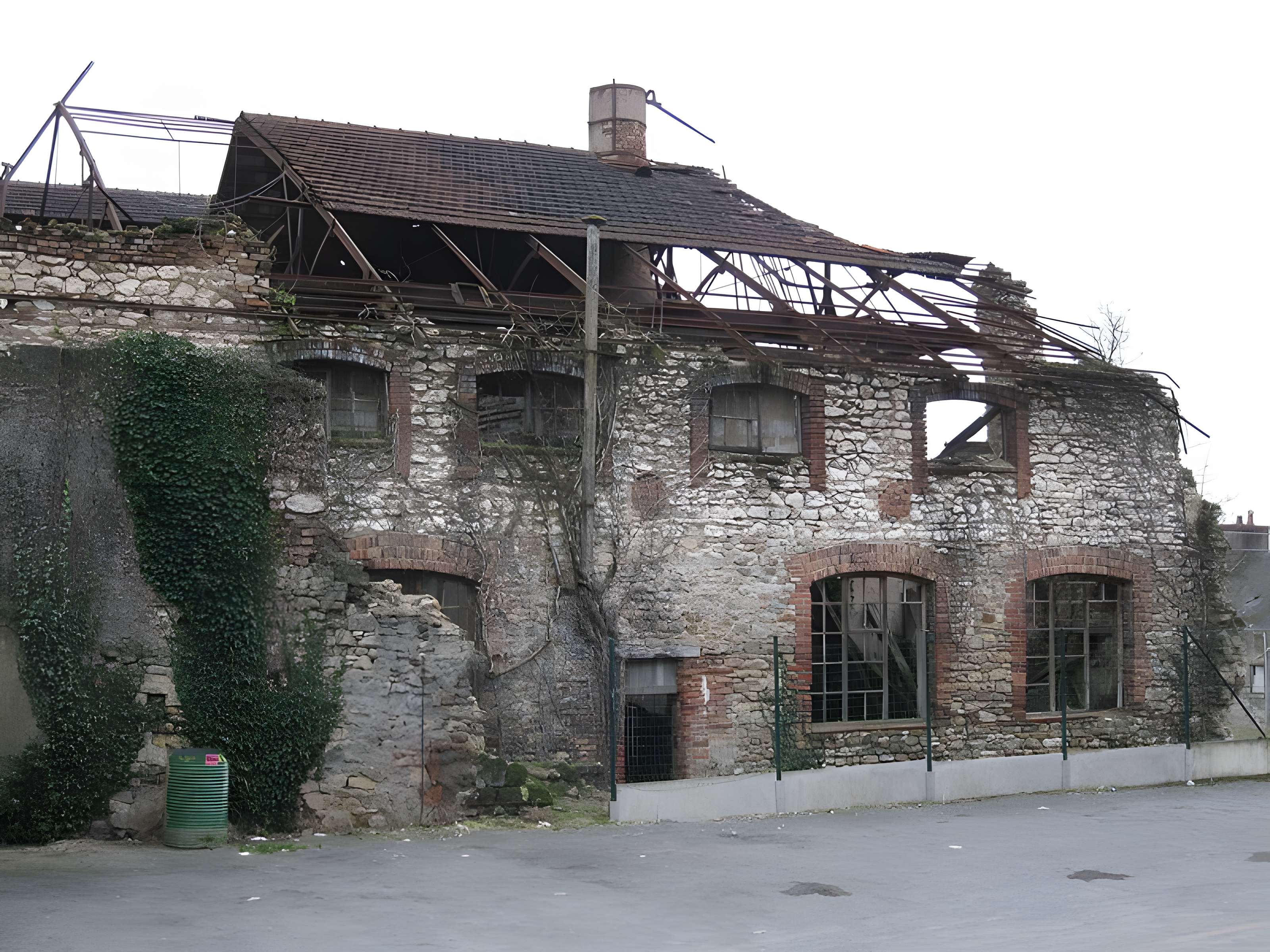 Usines de porcelaine Gaucher et Vincent-Blin à Vierzon