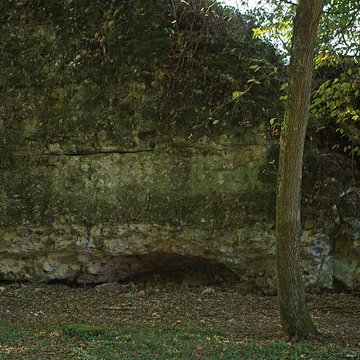 Vestiges du castellum romain de Larçay
