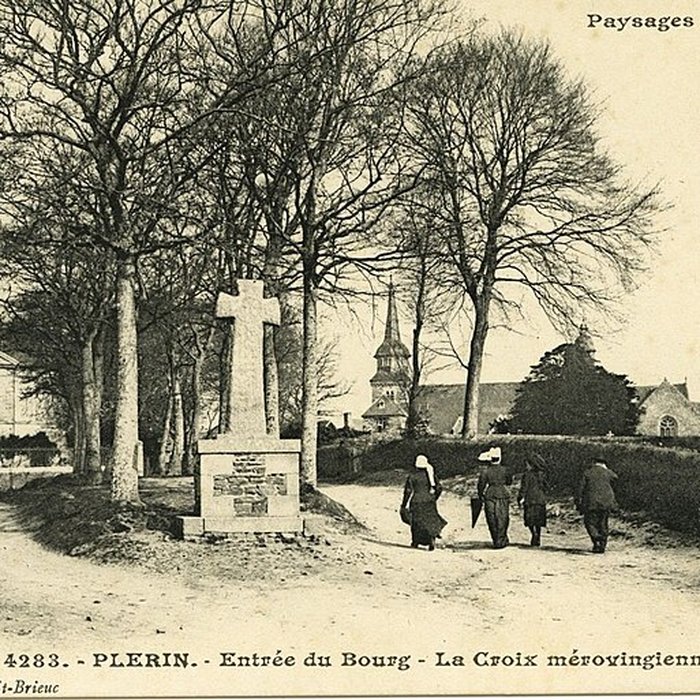Photo de Vieille croix de Plérin