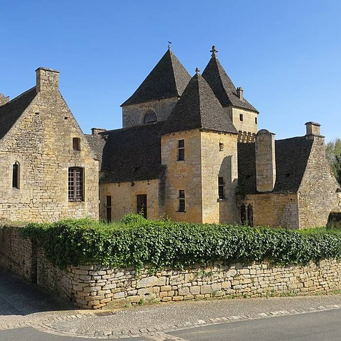 Photo de Vieux château de Saint-Geniès