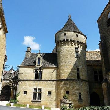 Vieux château de Saint-Geniès