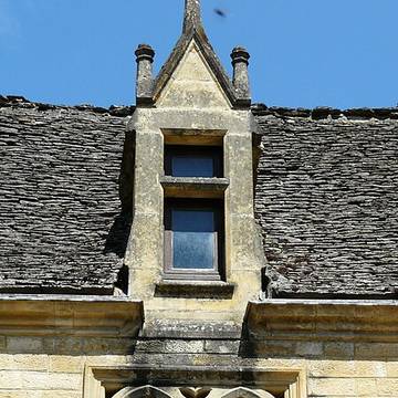 Vieux château de Saint-Geniès