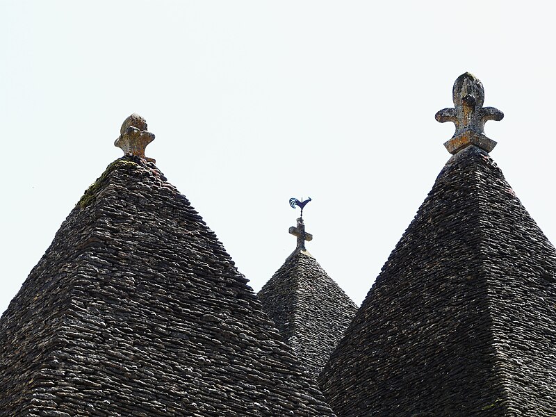 Vieux château de Saint-Geniès