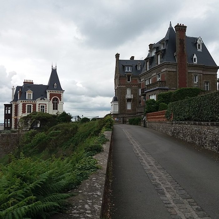 Photo de Villa Les Roches Brunes à Dinard
