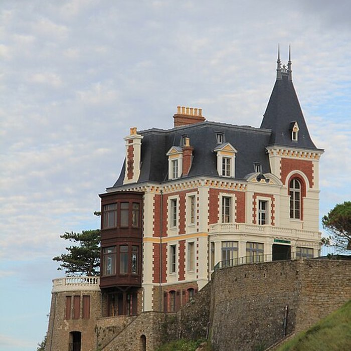 Photo de Villa Les Roches Brunes à Dinard