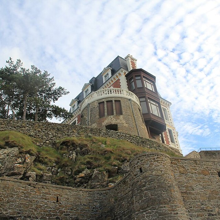 Photo de Villa Les Roches Brunes à Dinard