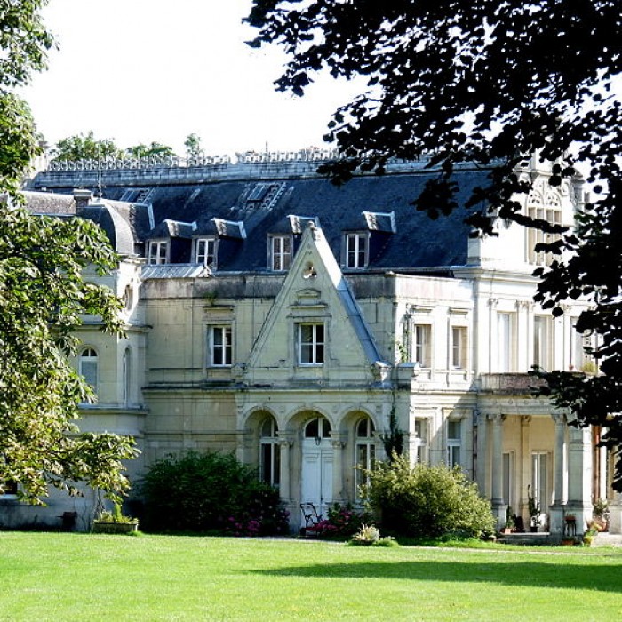 Photo de Château de la Madeleine à Pressagny-lOrgueilleux