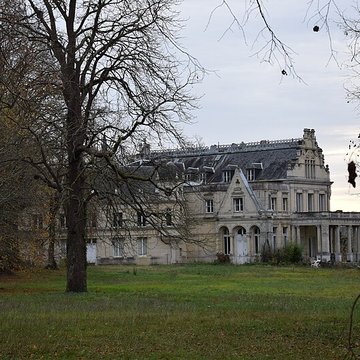 Château de la Madeleine à Pressagny-lOrgueilleux