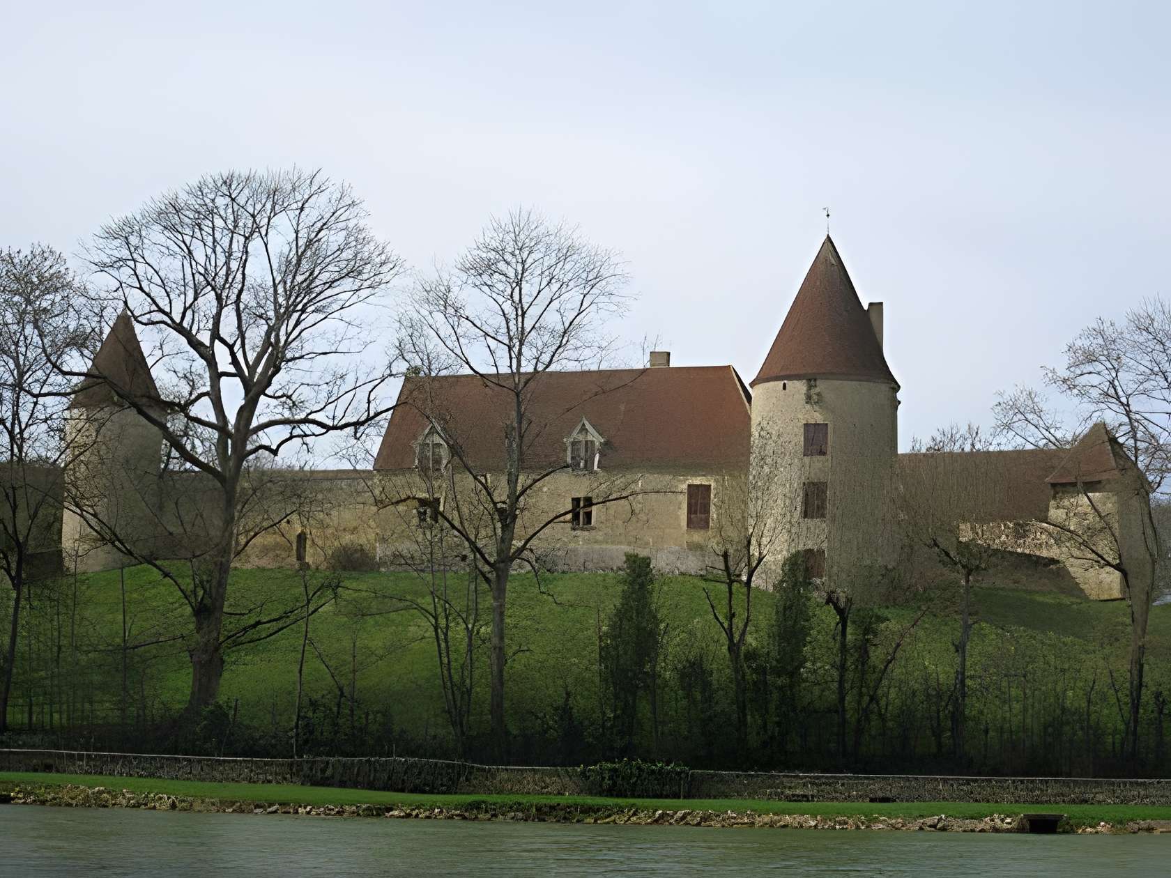 Château de la Motte à Arthel 