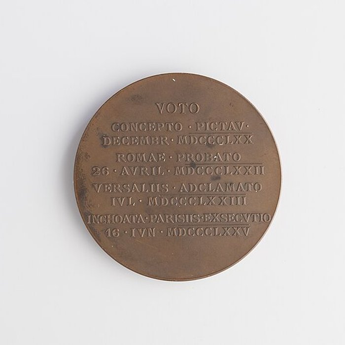 Photo de Basilique du Sacré-Coeur, ses annexes et le square Louise-Michel