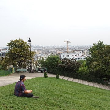 Basilique du Sacré-Coeur, ses annexes et le square Louise-Michel