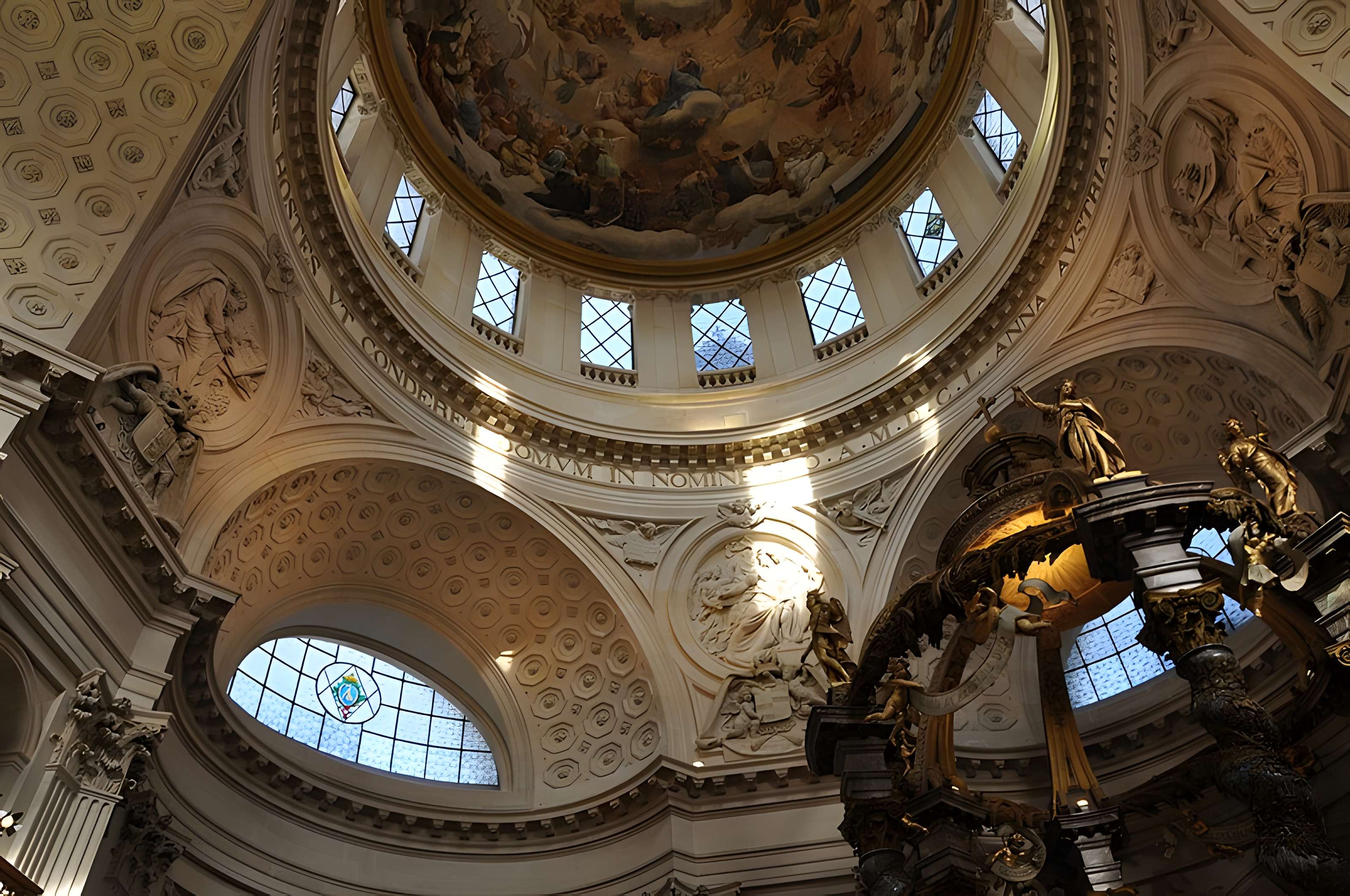 Ancienne abbaye du Val-de-Grâce, puis hôpital militaire