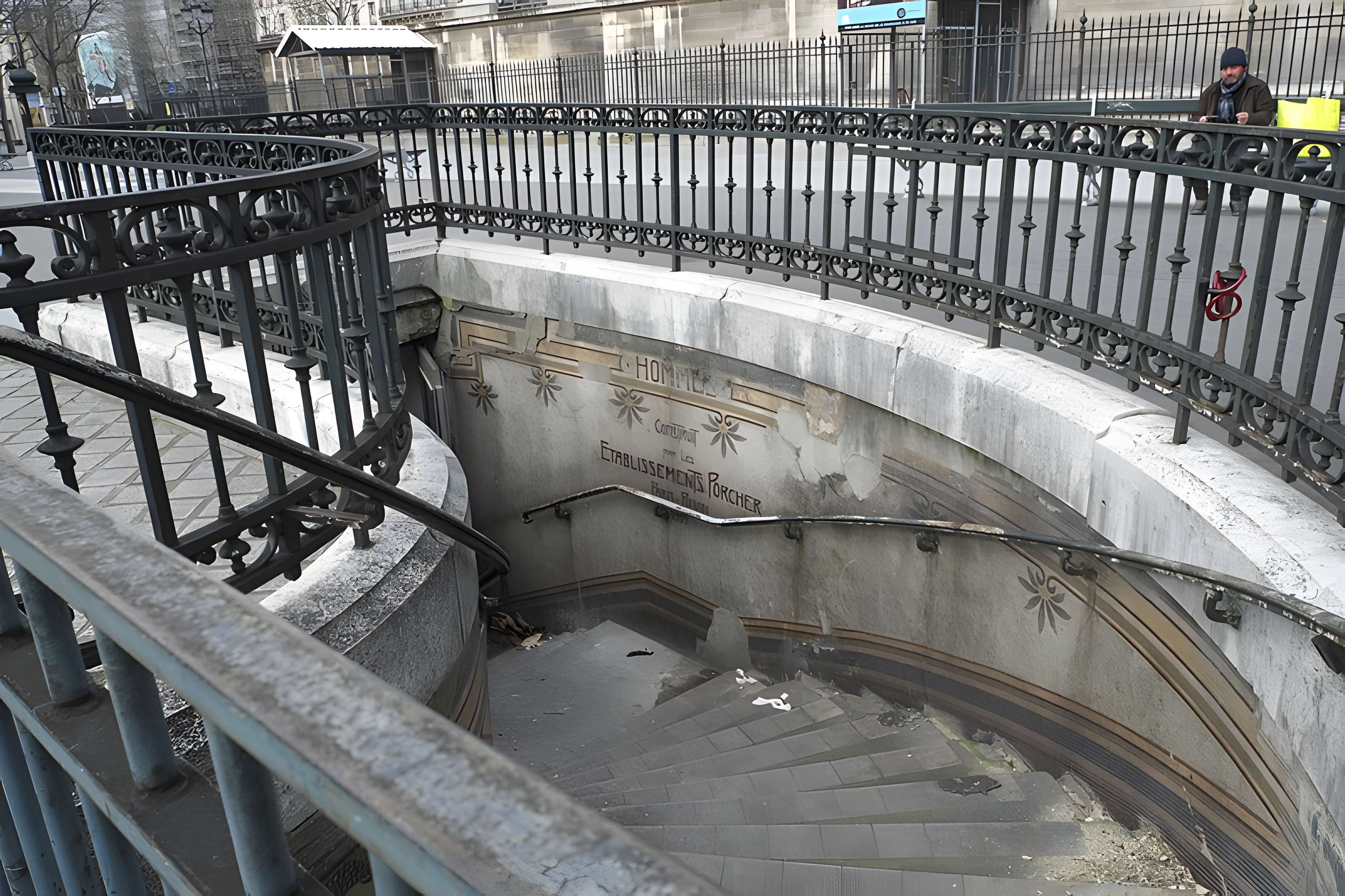 Lavatory Madeleine à Paris
