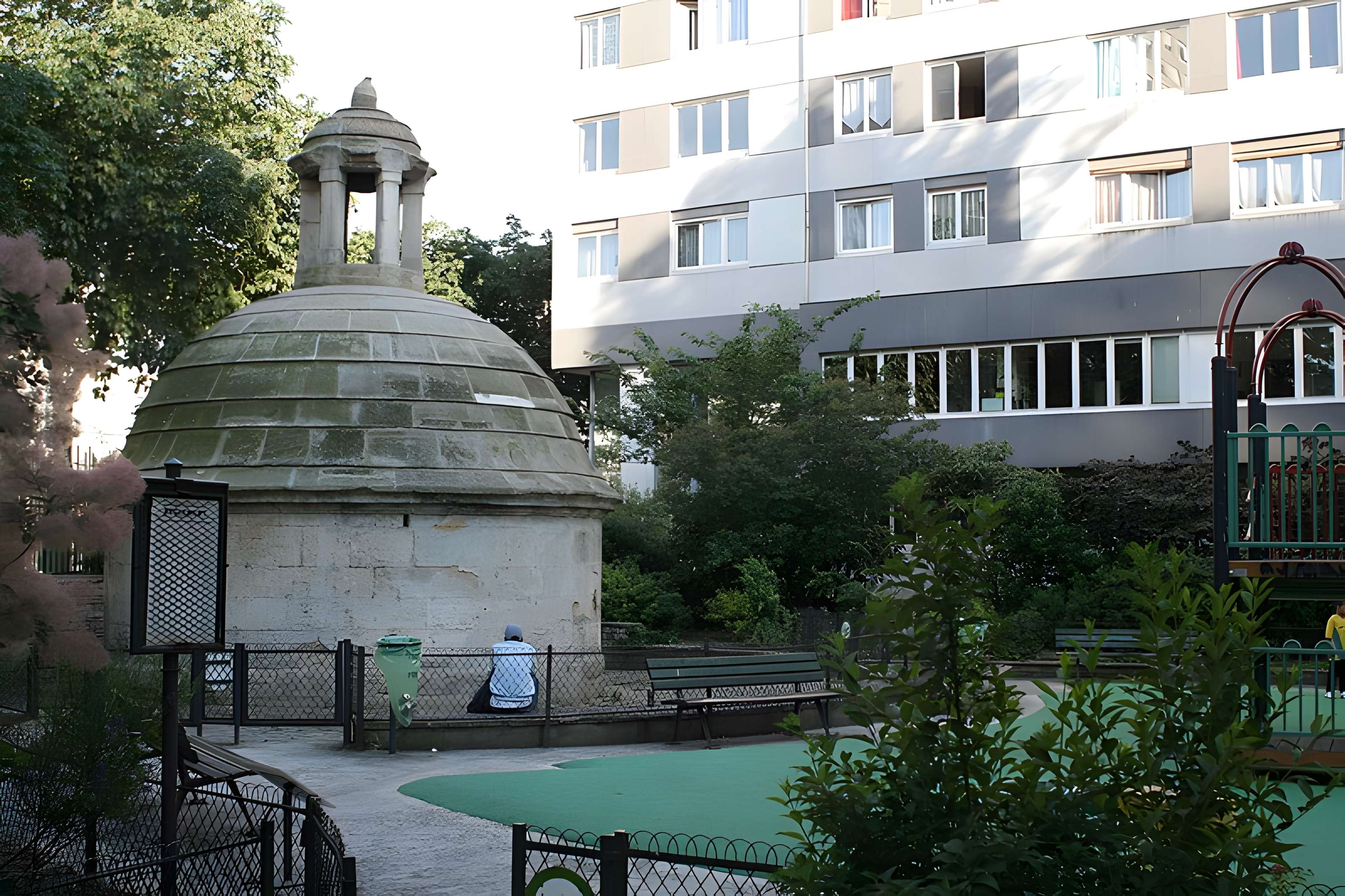 Eaux de Belleville : Regard Lecouteux