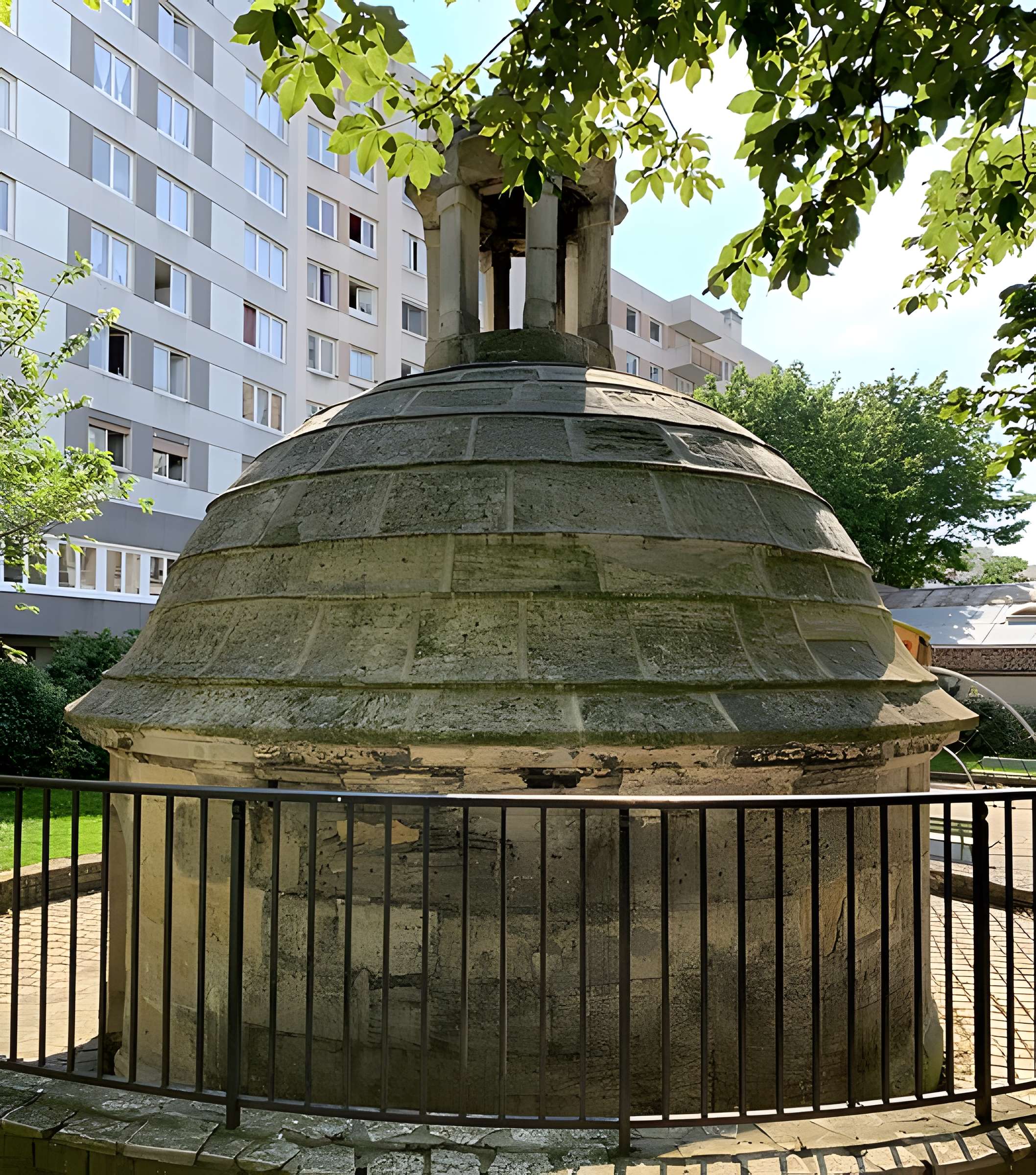 Eaux de Belleville : Regard Lecouteux