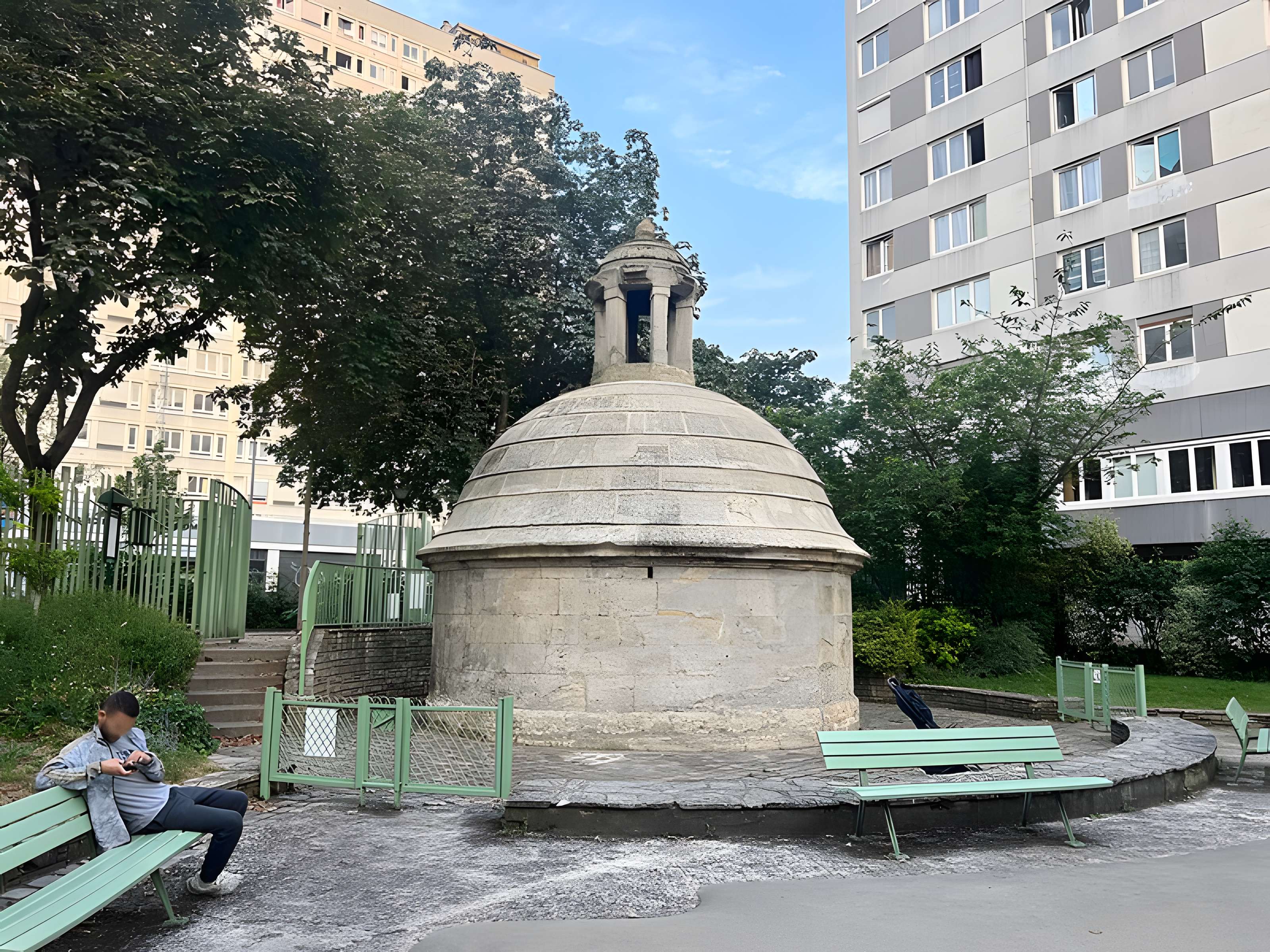 Eaux de Belleville : Regard Lecouteux