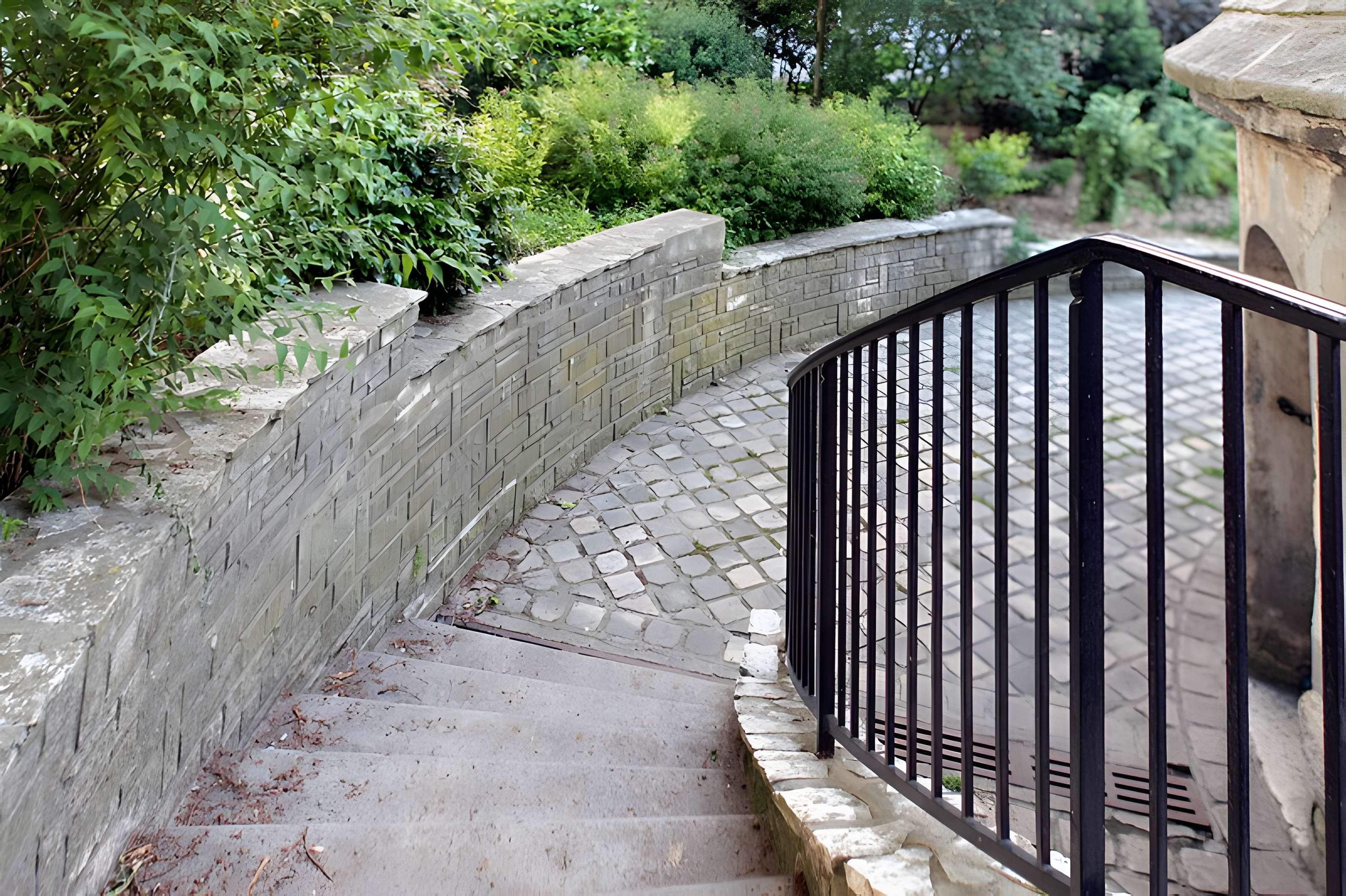 Eaux de Belleville : Regard Lecouteux